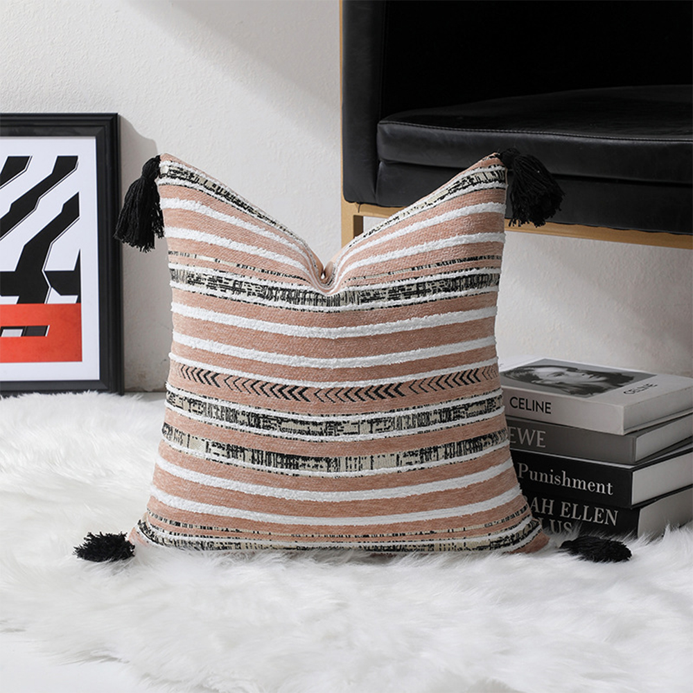 Oreiller de décoration de coussin texturé en chenille rayée avec pompon