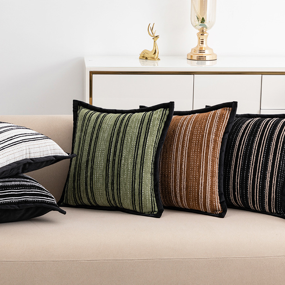 Oreiller déco coussin chenille rayé